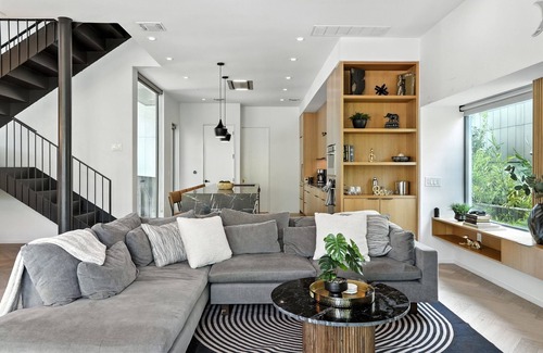 Bouldin House | The Lunith Retreat, Perfect for Groups & Events