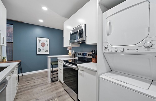 Short North Apartment | The Luxe Pearl Residences 870 – Chic Getaway for 2 in Desirable Short North!