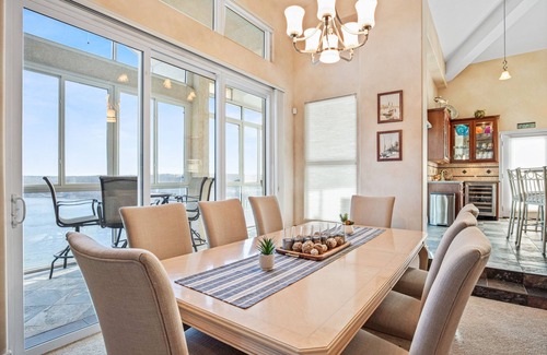 Osage Beach Condo | The Luxury High-Rise Lake Life! PENTHOUSE UNIT @ THE TOWERS: Indoor Pool, HotTub