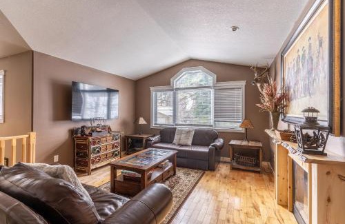 Columbia Falls House | The Magnificent 7