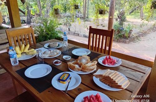 Habarana Hotel | The Mango Garden