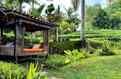 East Selemadeg Bed & Breakfast | The Manikyang Residence