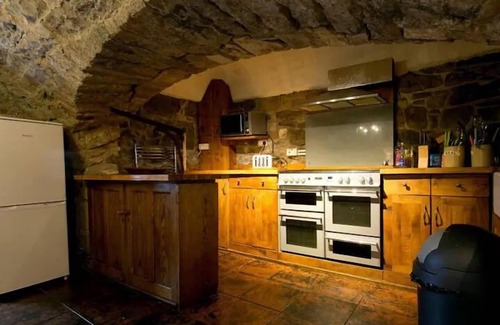Airth House | The Manor at Plane Castle - Pet Friendly - Parking