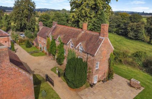 Shifnal House | The Manor Shifnal Telford