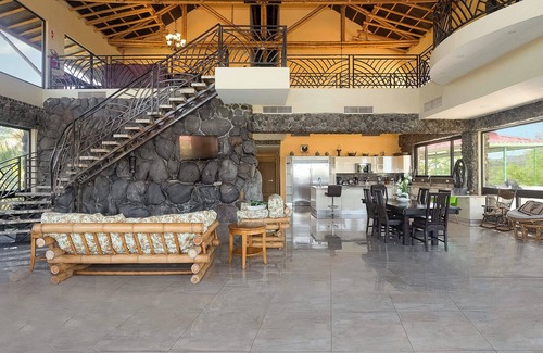 Chiriqui Villa | "The mansion made of bamboo" Villa bamboo, Chiriqui chorcha below