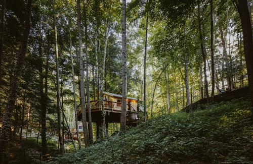 Laurelville Cabin | The Maple Treehouse | Hocking Hills