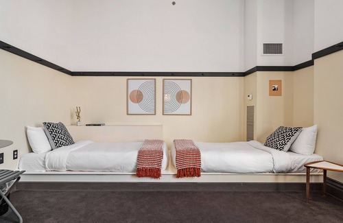 East Liberty Hotel | The Maverick by Kasa