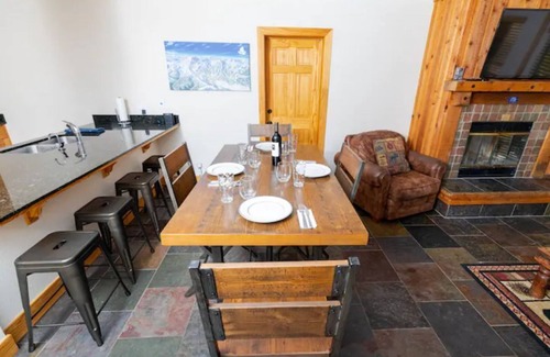Kirkwood Condo | The Meadows-Large 2 Bdrm Family Condo in Kirkwood