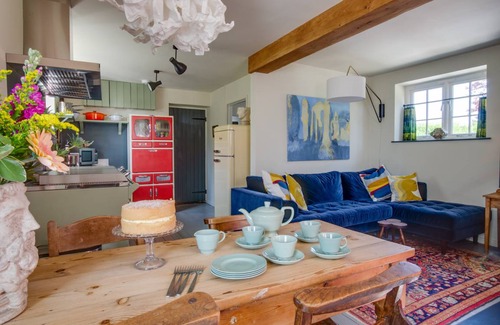 Field Dalling Cottage | The Meeting House