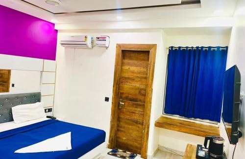 Sector 27 Hotel | The Metro Stay by ASPL