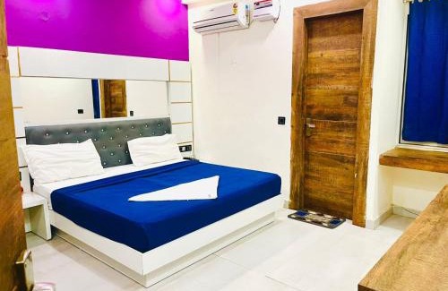 Sector 27 Hotel | The Metro Stay by ASPL