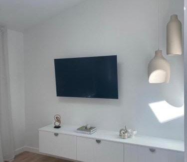 Orange Apartment | The Minnie on Prince- Central & stylish
