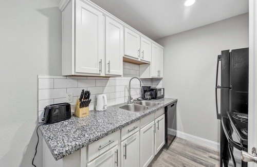 South Arlington Apartment | The Mirage 249 I Comfy 1 Bed 1 Bath
