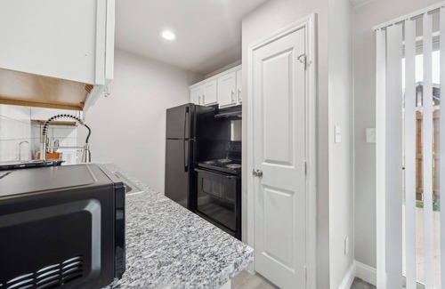 South Arlington Apartment | The Mirage 275 I Comfy 2 Bed 1.5 Bath