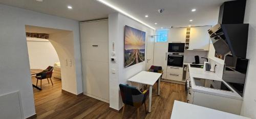 Stuttgart Apartment | The Modern Cave Lodge - ComfyHome Apartments Stuttgart