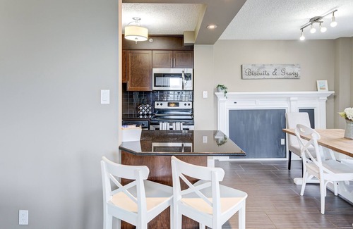 Saskatoon Downtown Condo | *The Montgomery* - Great views, clean and updated space!