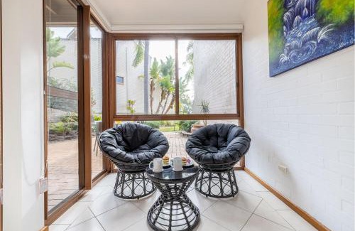 Soldiers Point House | The Moorings 18 4 Cromarty Rd Waterfront, Pool, Wifi & AirCon