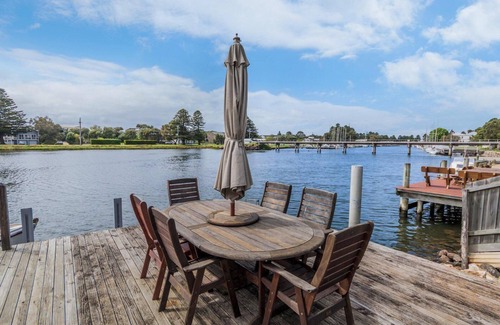 Port Fairy House | The Moorings - Absolute River Frontage