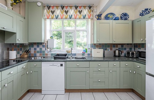 Cemaes Bay Cottage | The Moorings - an apartment that sleeps 9 guests in 3 bedrooms