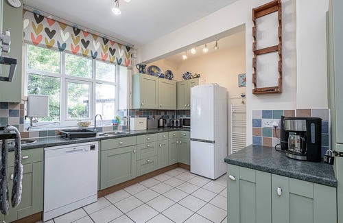 Cemaes Bay Cottage | The Moorings - an apartment that sleeps 9 guests in 3 bedrooms
