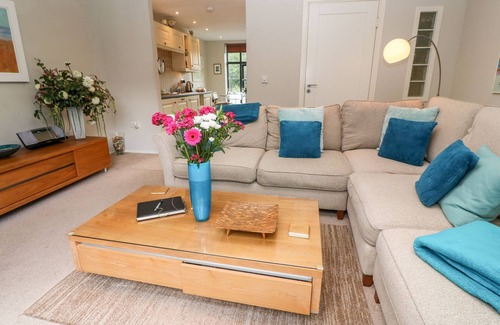 Lostwithiel House | THE MOORINGS, family friendly, with a garden in Lostwithiel