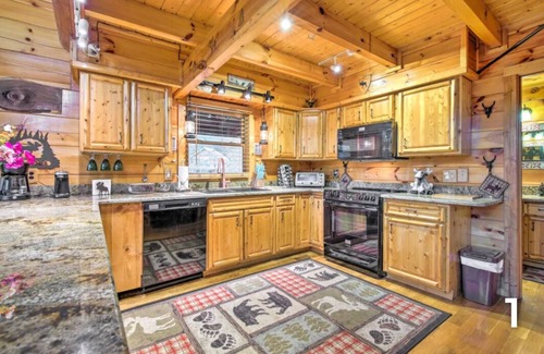 Dandridge Cabin | The Moose Cove Hideaway on the Lake