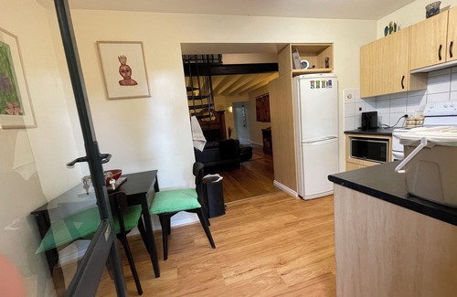 South Fremantle Apartment | The Morgano's Star - stylish one bed apartment in South Fremantle