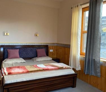 Nako Bed & Breakfast | The Mount View Retreat