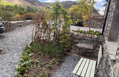 Newlands Valley Cottage | The Mouse House is an idyllic retreat for two people. Pet Friendly