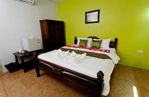 Khuekkhak Resort | The Mouth Resort - SHA Extra Plus