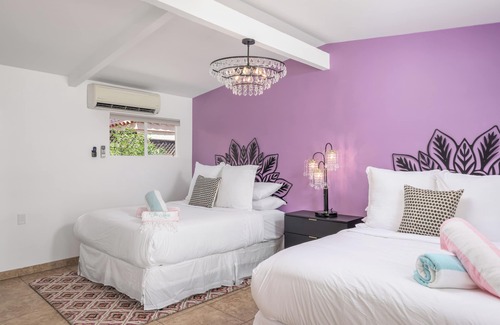Warm Sands Hotel | The Muse Hotel | Palm Springs | Pool, Hot Tub, with FULL Kitchen | Suite 4!