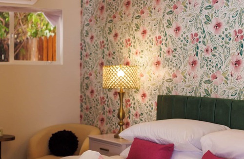 Warm Sands Hotel | The Muse Hotel | Palm Springs | Kitchen, Private Yard, Pool & Hot Tub | Suite 6!
