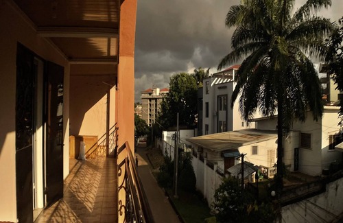 Yaounde Apartment | The Naoh Boat Bastos