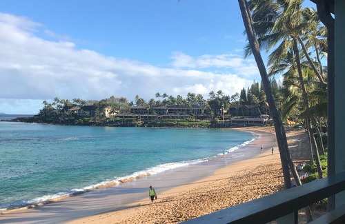 Napili Condo | The Napili Bay Resort - Ocean Front #206 - Voted Most Beautiful Bay on Maui