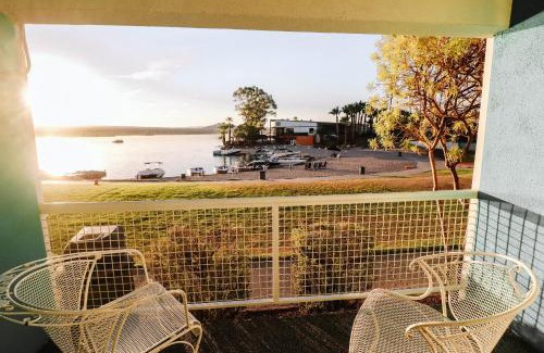 Lake Havasu City Resort | The Nautical Beachfront Resort