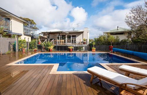 McCrae House | The Navigator with heated pool and spa