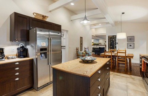Chattanooga Cabin | The Nest | Home W/Mtn Views | GREAT Location! | 3 Bed, 3.5 Bath
