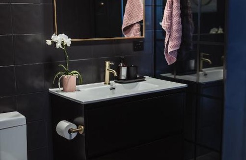 New Farm Apartment | The New Farm Collection