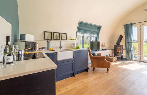 Woodbridge Cabin | The Nissen Hut at Green Valley Farm, Ubbeston