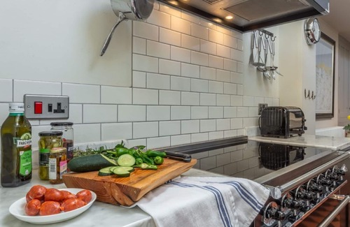 Wells-next-the-Sea Cottage | The Normans - a joint marketing that sleeps 14 guests in 6 bedrooms