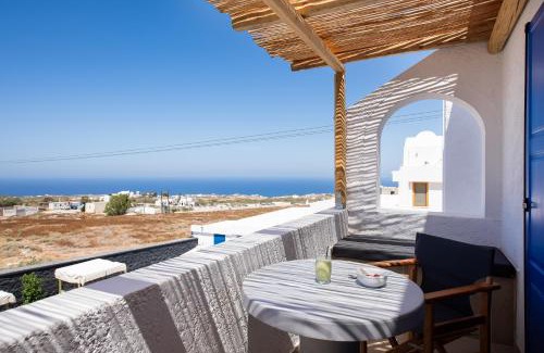 Fira Hotel | The Noverian Bios Santorini Hotel