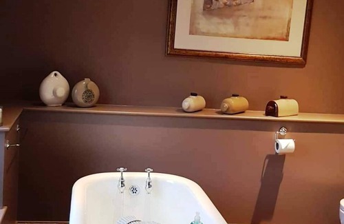 Oakhill Hotel | The Oakhill Inn