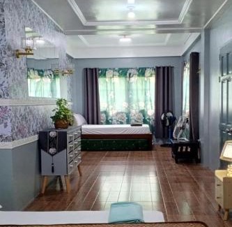 San Fernando Villa | THE OASIS RESORT CondoBimbo 1-Big Room, Balcony, kitchen, Pool, Wifi, Videoke