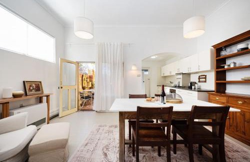 Fitzroy North House | The Old Cake Shop - Fitzroy North