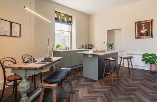 Kirkby Lonsdale Condo | The Old Fire Station: Heart of Kirkby Lonsdale