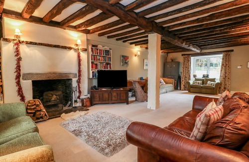 Lifton House | THE OLD MANOR HOUSE, pet friendly, luxury holiday cottage in Lifton