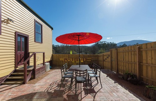 Healesville Apartment | The Old Mechanics