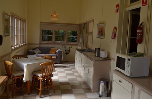 Parkes Bed & Breakfast | The Old Parkes Convent