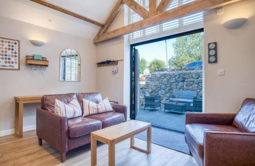 Reynoldston House | The Old Smithy - 2 Bedroom Cottage - Reynoldston