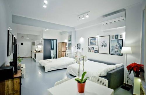 Athens City Centre Apartment | The old Tailor Factory White Room